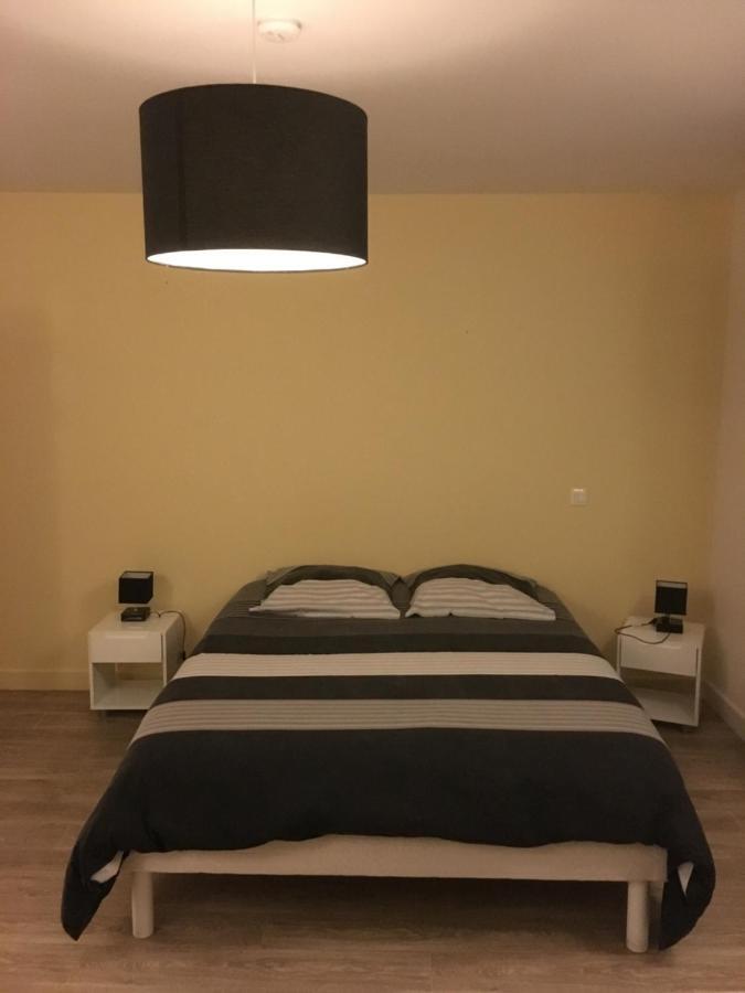 Chambres D'Hote Les Bredins Saint-Menoux ภายนอก รูปภาพ